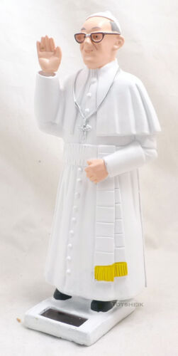 Kikkerland Solar Pope figure 067325